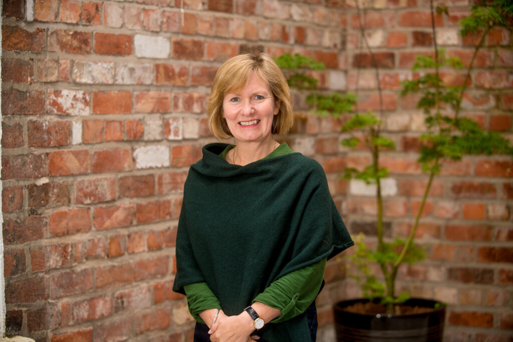Photo of Professor Lorna Montgomery, Queen’s University Belfast.